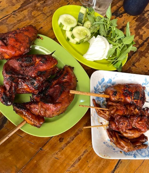 Ayam Goreng Widuran Solo Ternyata Tidak Halal, Ini 7 Toko Ayam Goreng Dijamin Halal & Enak di Solo!
