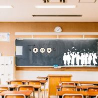 12 Lagu Perpisahan Sekolah yang Paling Sedih dan Tak Pernah Lekang oleh Waktu