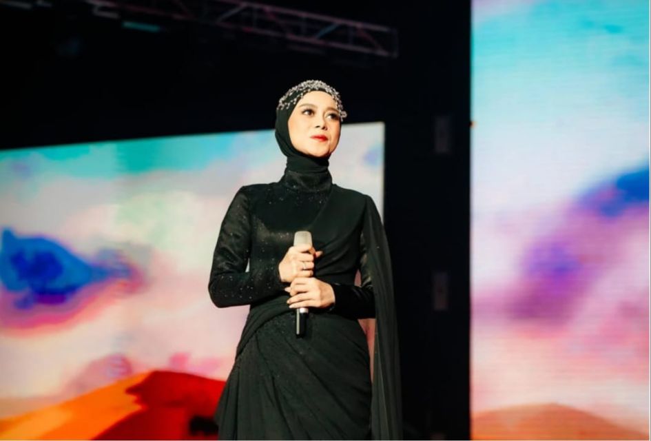 Penampilan Lesti saat konser