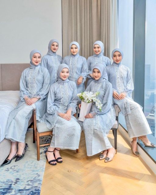 7 OOTD Bridesmaid Hijab Kekinian yang Elegan dan Cantik