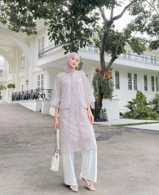 10 Outfit Kondangan Pakai Celana yang Bikin Kamu Tampil Stunning dan Stylish!