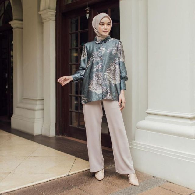 10 Outfit Kondangan Pakai Celana yang Bikin Kamu Tampil Stunning dan Stylish!