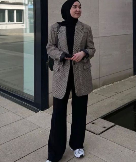 10 OOTD Celana Cutbray Hijab Style yang Modis dan Cocok untuk Berbagai Acara