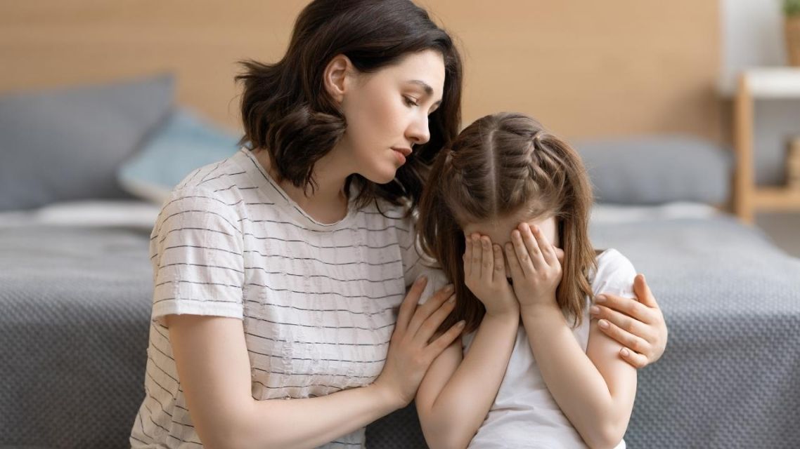 ibu memvalidasi perasaan anak