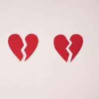 7 Lagu Cinta Beda Agama Ini Punya Lirik Dalam yang Bisa Buat Kamu Galau!