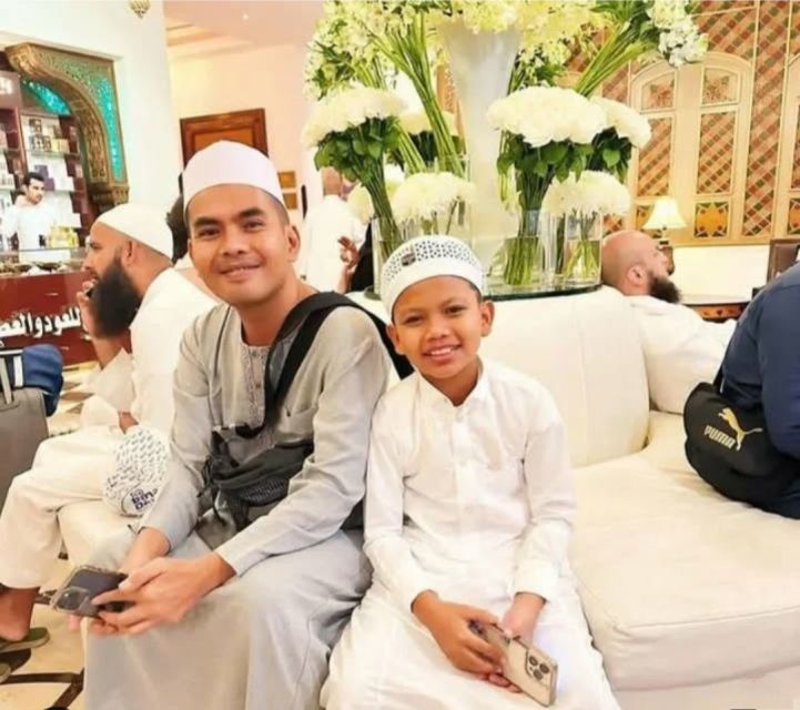 Farel Prayoga saat menjalankan ibadah umroh