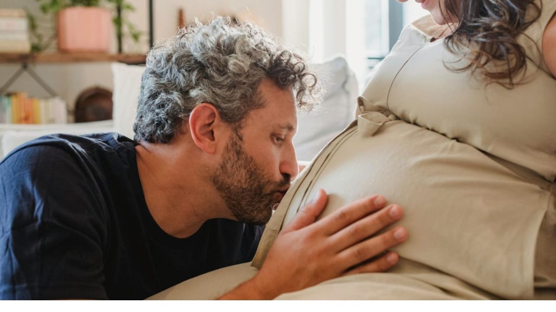 6 Tips Melahirkan Minim Drama ala Gen Z: Tenang, Nyaman, dan Tetap Powerful 22 komunikasi ortu dengan bayi sejak di perut