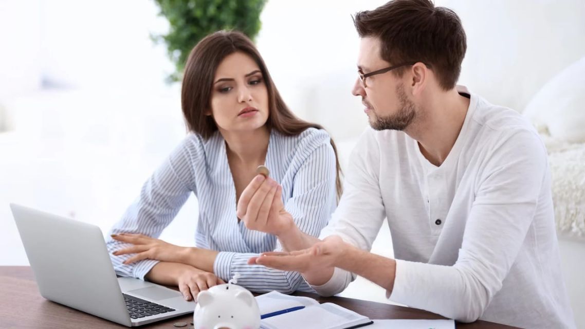 pertanyaan sebelum menikah soal keuangan-penghasilan dan karier
