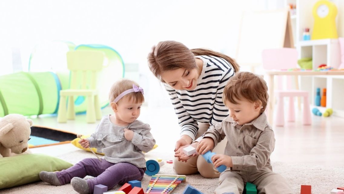 7 Rekomendasi Jasa Nanny & Babysitter Terbaik di Indonesia