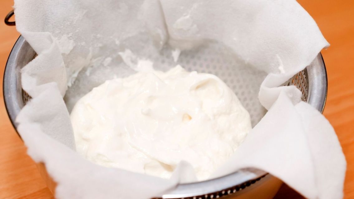 Cara Membuat Yogurt Sendiri, Hanya Butuh 2 Bahan Ini!