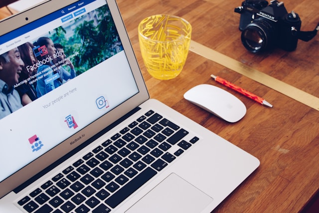 cara menghasilkan uang dari facebook pro