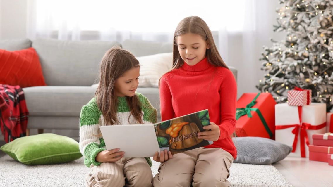 ide kado natal untuk anak personalized books