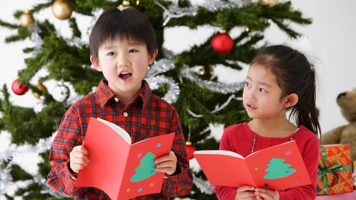 17 Ide Kado Natal untuk Anak yang Super Meaningful: Pilihan Unik, Berguna, dan Penuh Makna 28 Buku Aktivitas Kebaikan