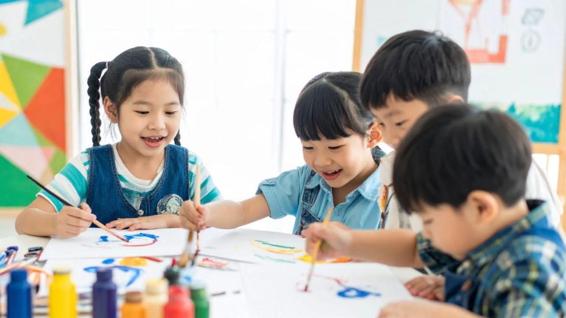17 Ide Kado Natal untuk Anak yang Super Meaningful: Pilihan Unik, Berguna, dan Penuh Makna 33 Painting Set Non-toxic