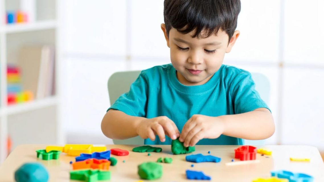 17 Ide Kado Natal untuk Anak yang Super Meaningful: Pilihan Unik, Berguna, dan Penuh Makna 26 Playdough Organik Aroma Menenangkan