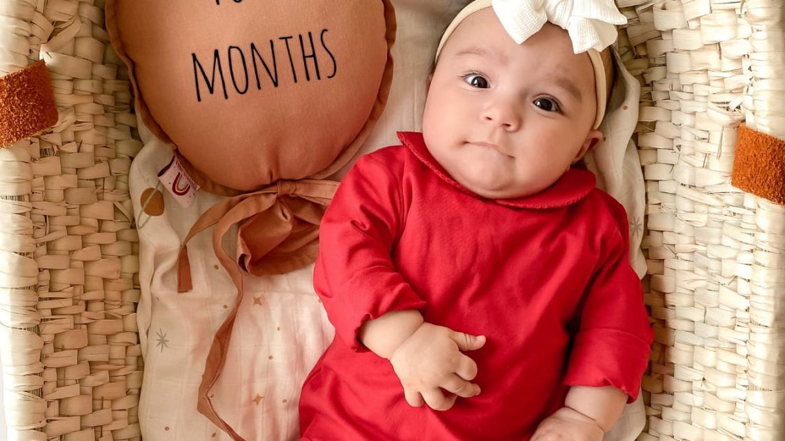 100+ Nama Bayi Perempuan Modern Paling Aesthetic, Super Elegan & Penuh Makna! 14 Nama Bayi Perempuan Modern Bermakna Kekuatan & Keberanian (Strong Feminine Names)