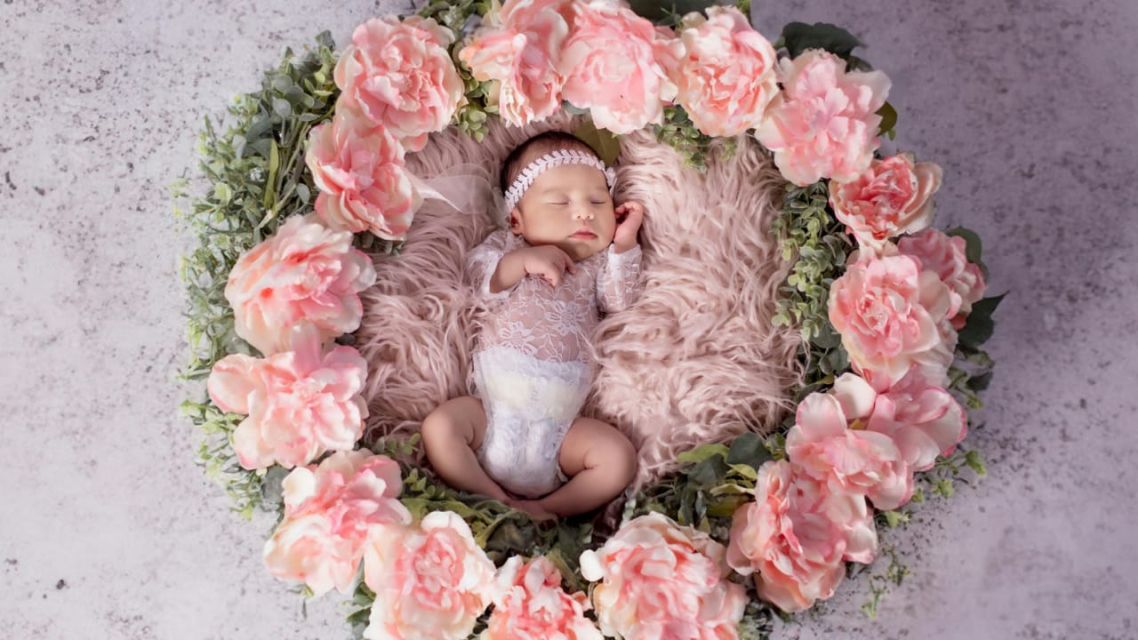 100+ Nama Bayi Perempuan Modern Paling Aesthetic, Super Elegan & Penuh Makna! 19 Nama Bayi Perempuan Modern Kombinasi 3 Kata (Cantik + Harmonis)
