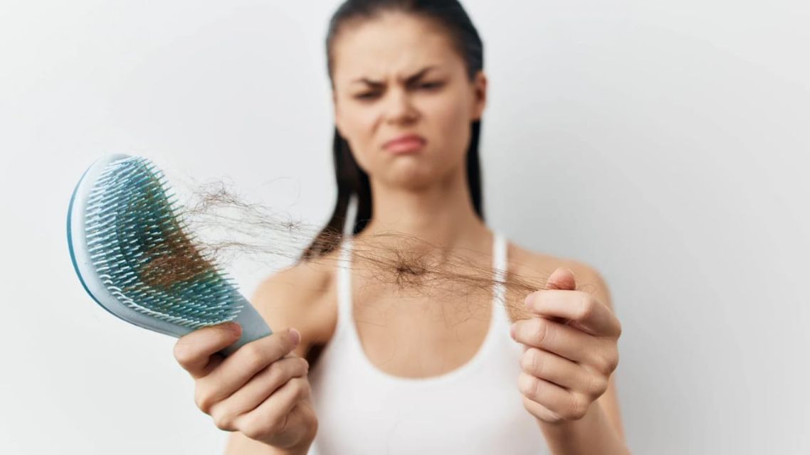 Ritual Mengatasi Rambut Rontok: 7 Langkah Ampuh yang Bikin Rambut Kuat dari Akarnya 10 pentingnya ritual mengatasi rambut rontok