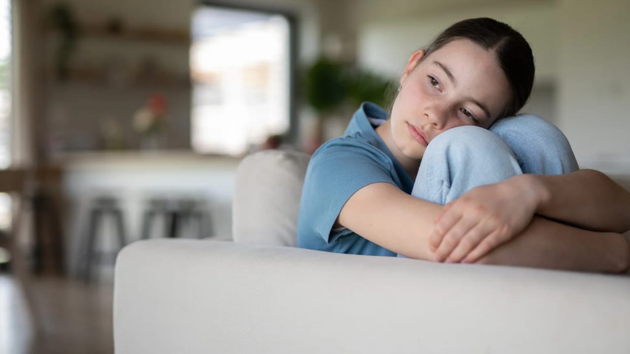 7 Tanda Bahaya Child Grooming yang Harus Diwaspadai, Berkaca dari Buku Broken Strings Karya Aurelie Moerenmas 17 tanda bahaya child grooming (7)