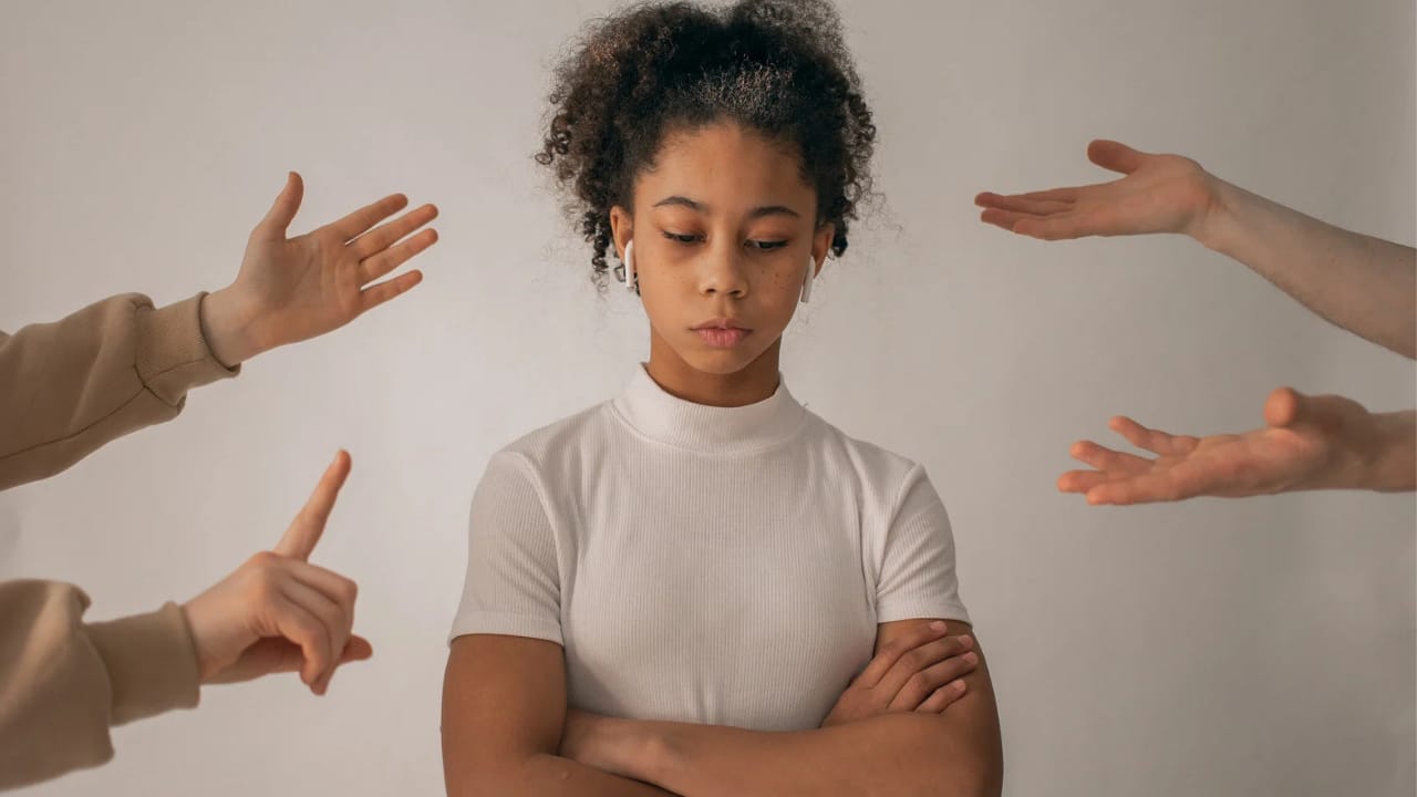 7 Tanda Bahaya Child Grooming yang Harus Diwaspadai, Berkaca dari Buku Broken Strings Karya Aurelie Moerenmas 16 ttanda bahaya child grooming (6)