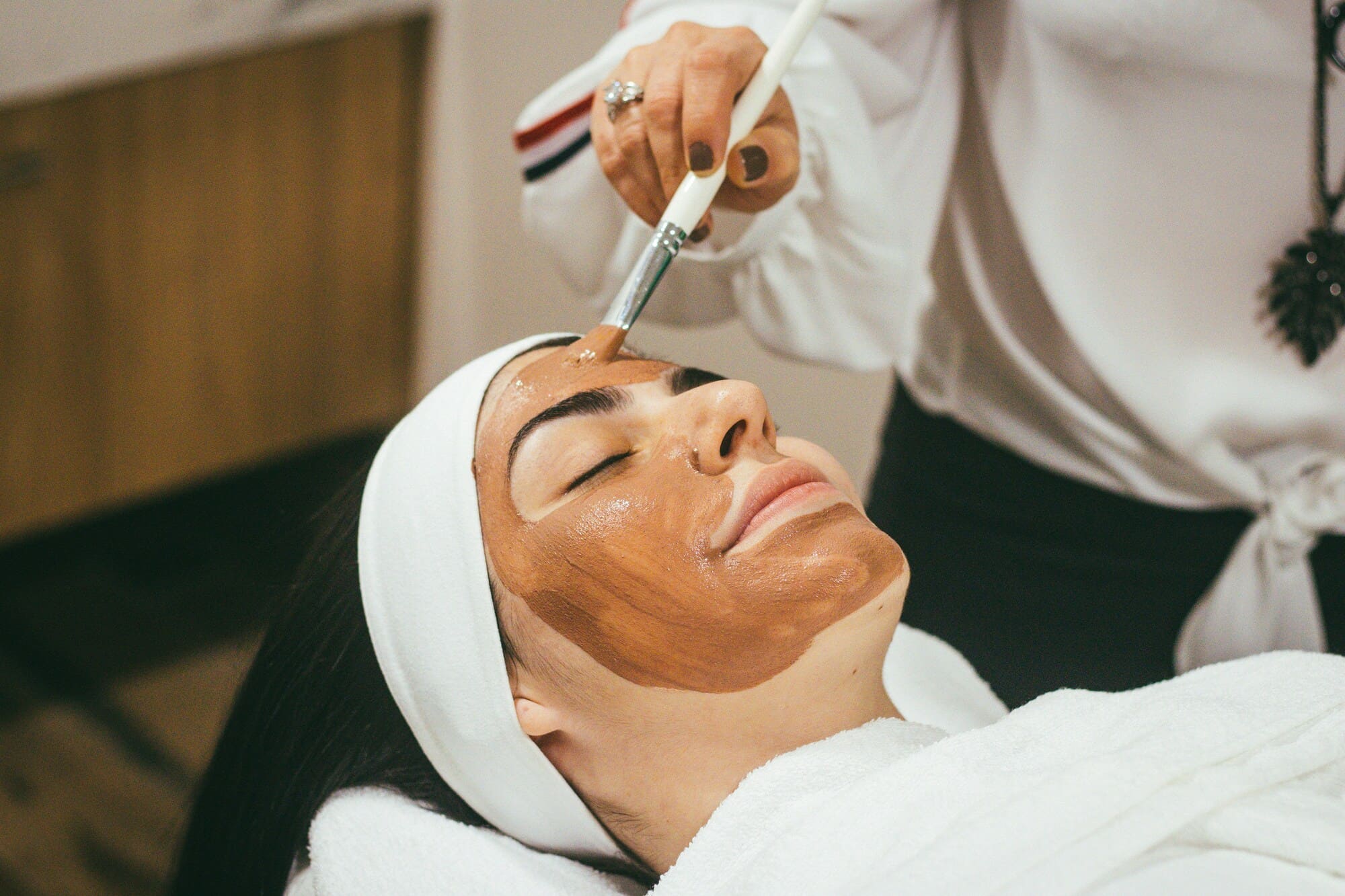 Ingin Glowing di 2026? Ini Klinik Kecantikan Terbaik dengan Promo Kartu Kredit DBS