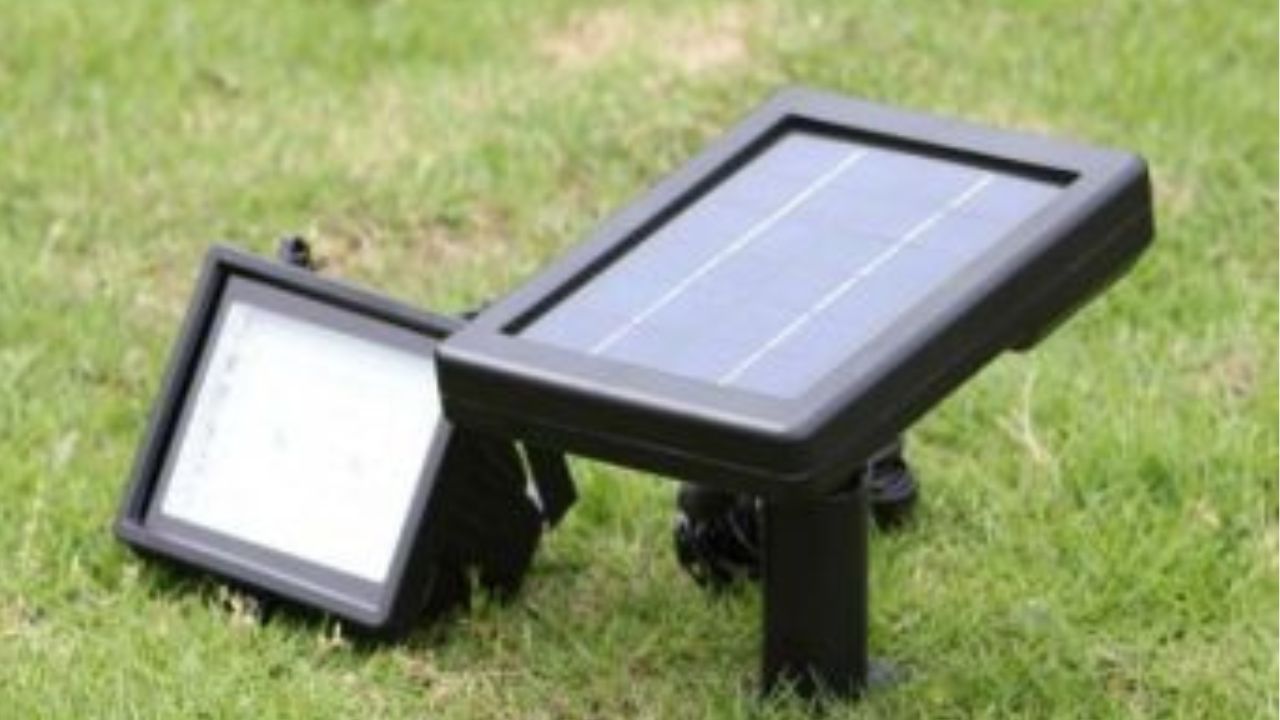 14 Pilihan Lampu Darurat, Solusi Tepat Saat Listrik Padam Mendadak 17 Lampu Tenaga Surya (Solar Emergency Lamp)