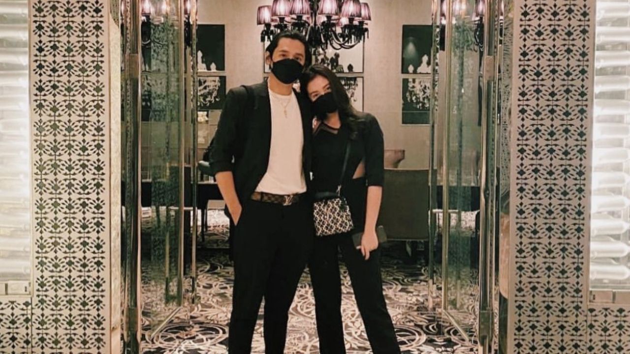 Resmi Menikah: 10 Momen Cinta Ranty Maria dan Rayn Wijaya Dari Cinta Tumbuh di Lokasi hingga Janji Sehidup Semati 14 Momen Cinta Ranty Maria dan Rayn Wijaya-go publik
