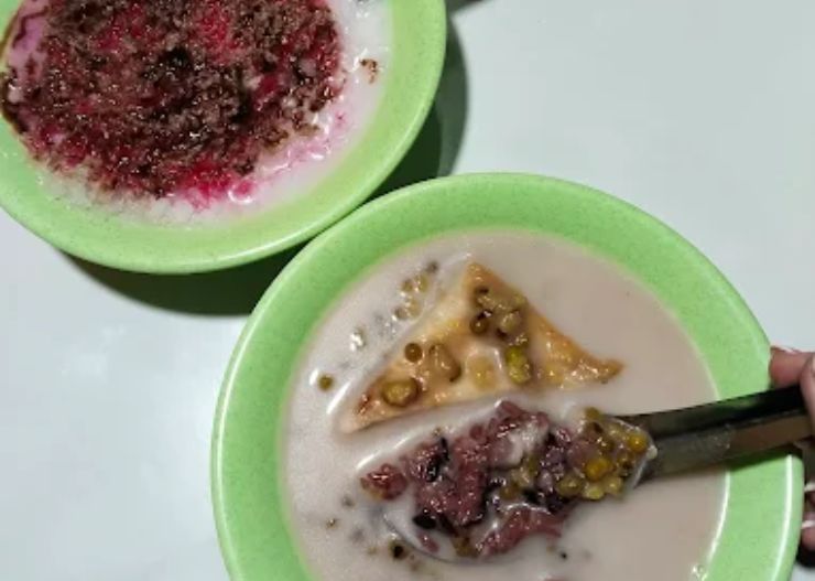 10 Menu Takjil Hemat Untuk Dibagikan Selama Ramadhan 13 bubur kacang hijau