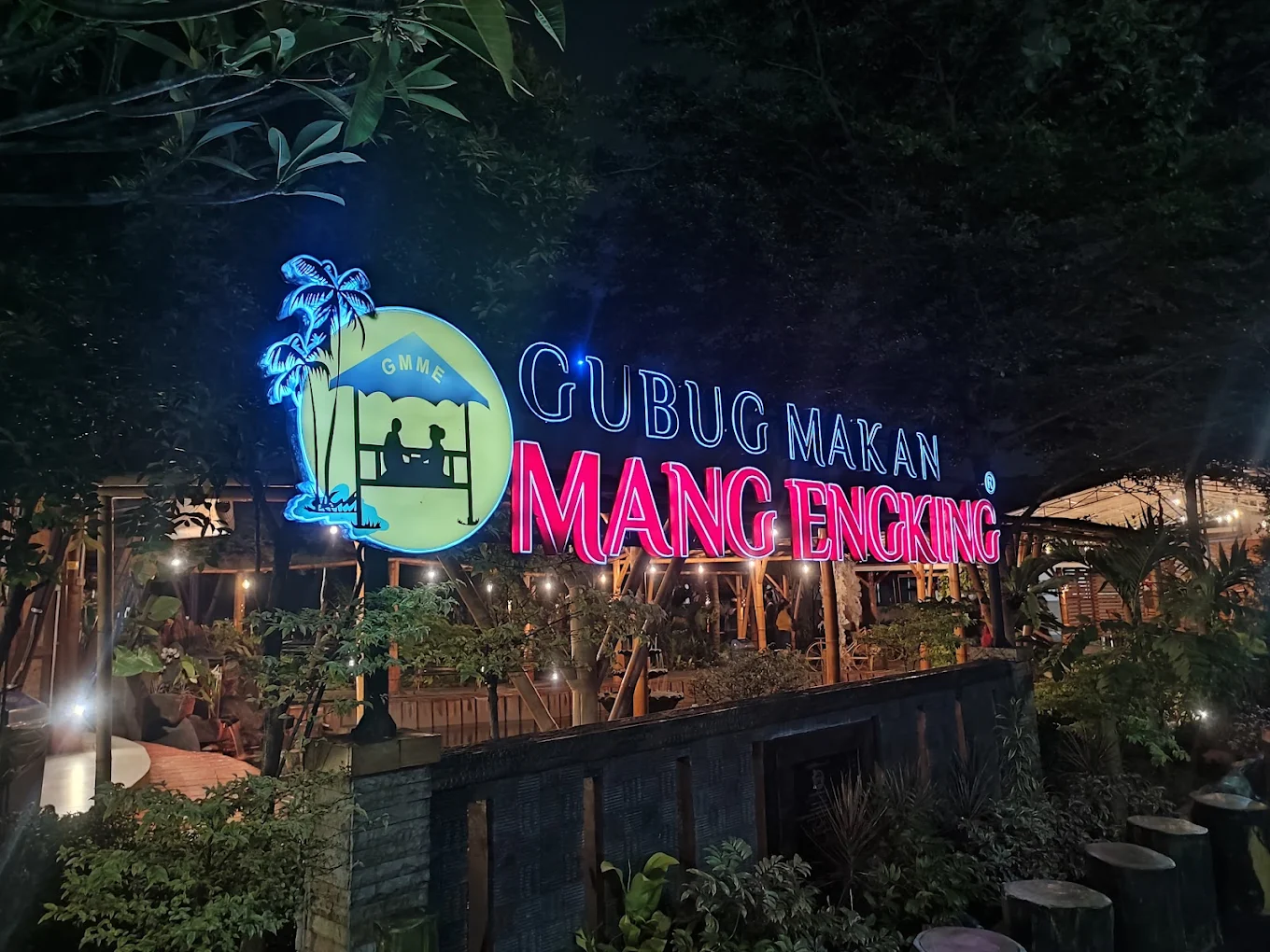 hipwee-Gubung Makan Mang Engking Bekasi
