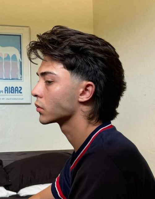7 Style Rambut Gondrong Rapi yang Bikin Ketampananmu Paripurna! 10