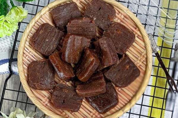 7 Oleh-Oleh Khas Pekanbaru yang Cocok untuk Keluarga dan Teman Kantor 10 hipwee-Oleh-oleh khas Pekanbaru Lempuk Durian