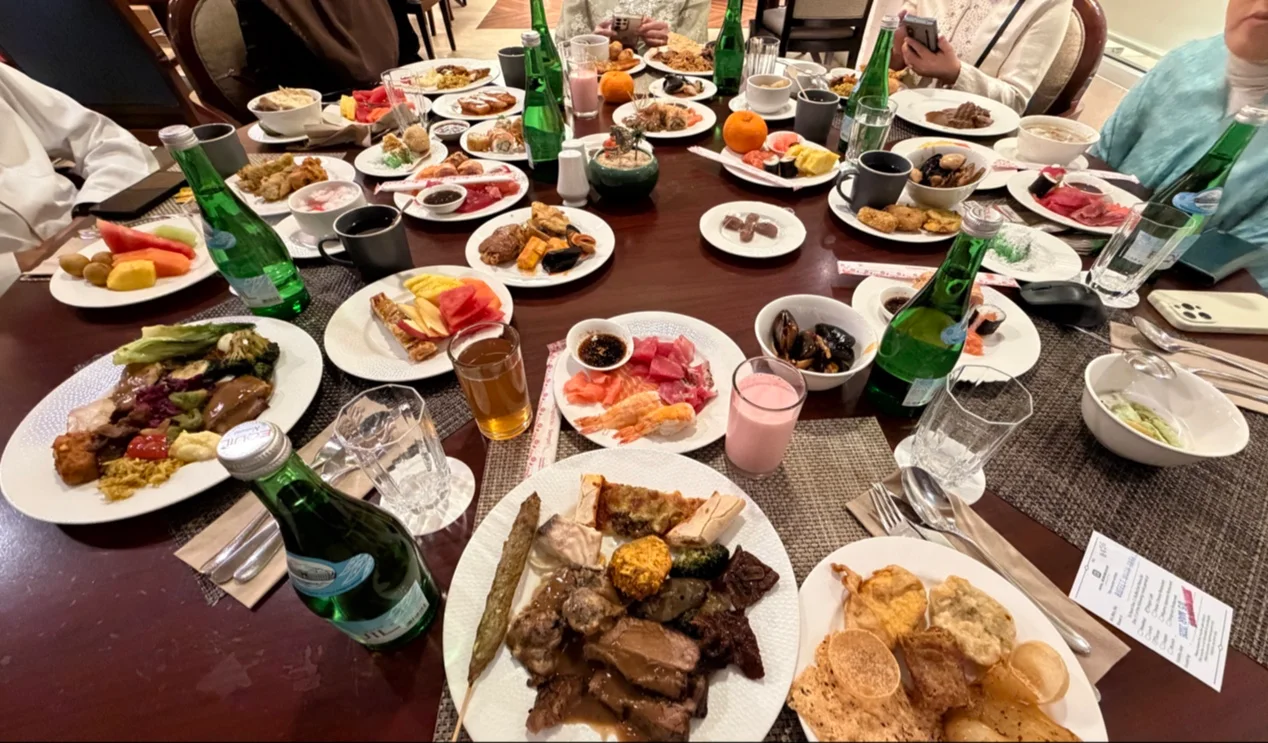 hipwee-Rekomendasi tempat bukber di Jakarta Pusat Bogor Cafe Hotel Borobudur