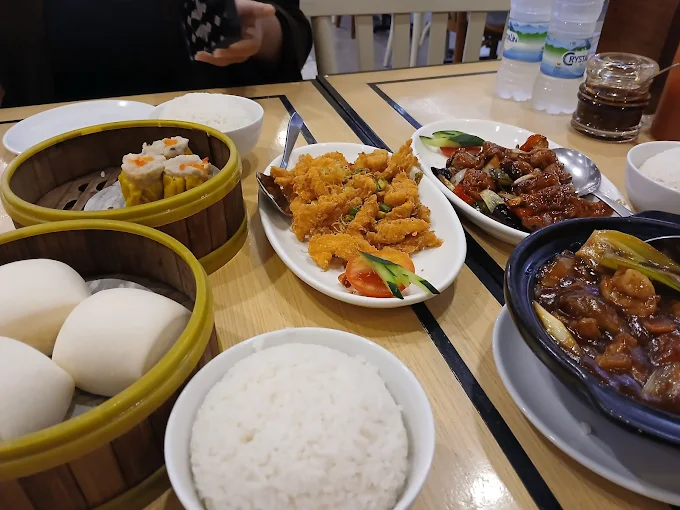 hipwee-Rekomendasi tempat bukber di Karawang Imperial Kitchen