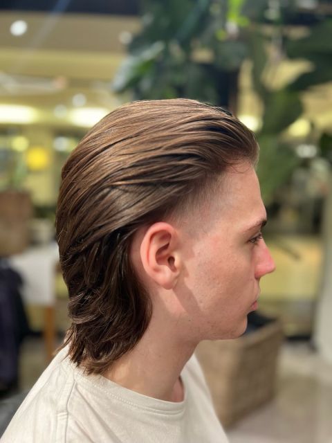 7 Style Rambut Gondrong Rapi yang Bikin Ketampananmu Paripurna! 12