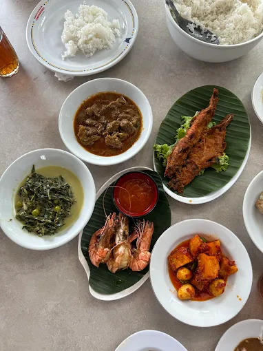 hipwee-Tempat Bukber di Padang Restoran Sederhana
