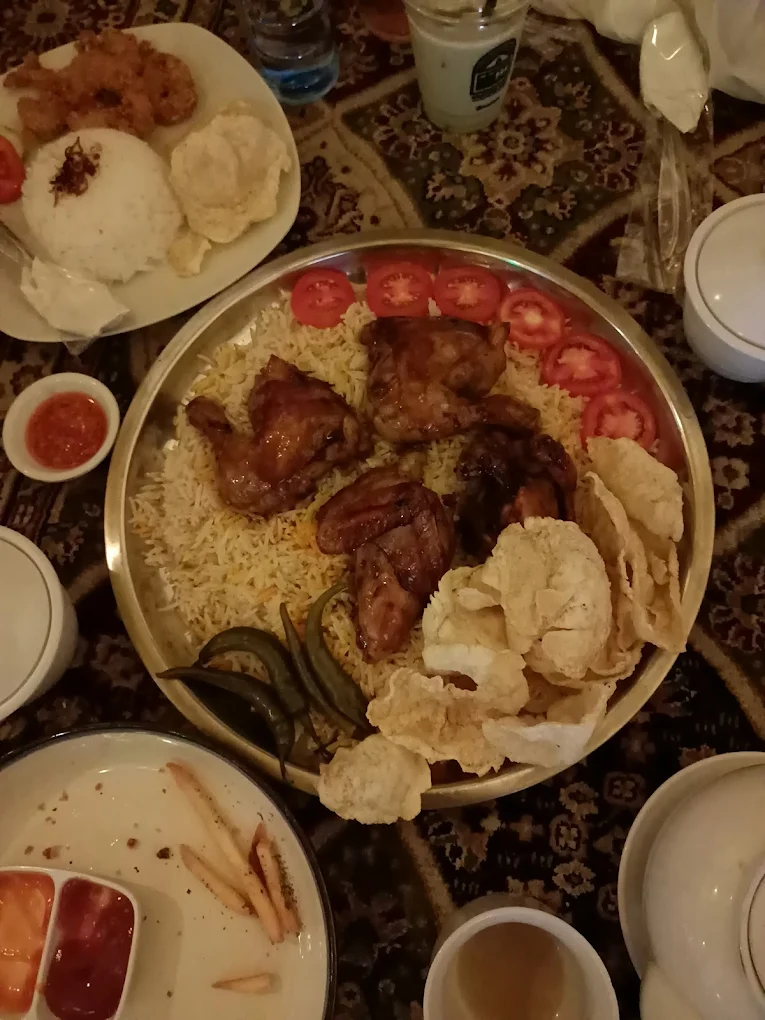 hipwee-Tempat bukber Banjarmasin Kampoeng Arab Coffee House