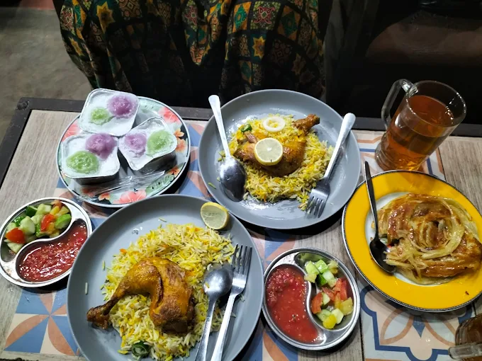 9 Rekomendasi Tempat Bukber di Purwakarta yang Cocok untuk Semua Kalangan 13 hipwee-Tempat bukber Purwakarta Dapur Kun Fayakun