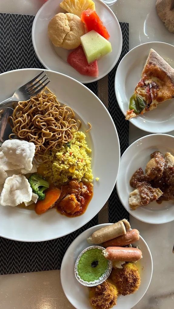 hipwee-Tempat bukber di Bandar Lampung Golden Tulip Springhill Lampung