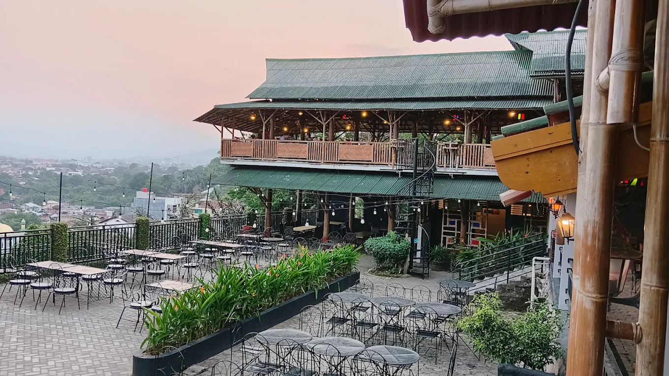 hipwee-Tempat bukber di Bandar Lampung Waroeng Diggers