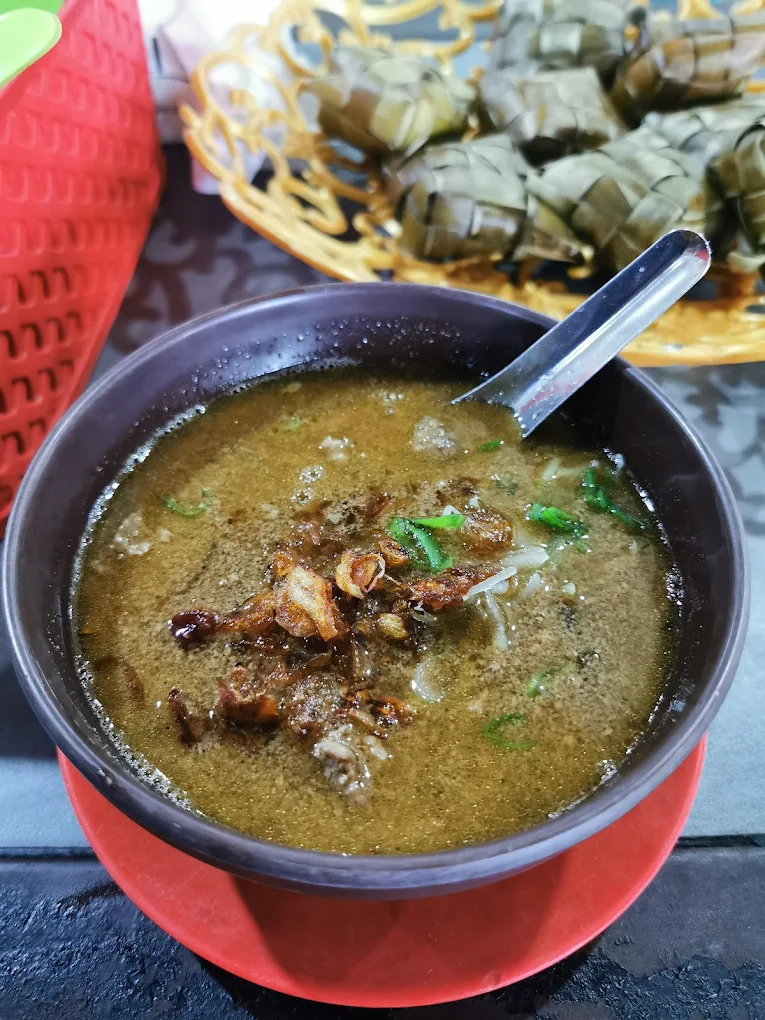 hipwee-Tempat bukber di Makassar Coto Paraikatte Foto oleh Muhammad Sulhi