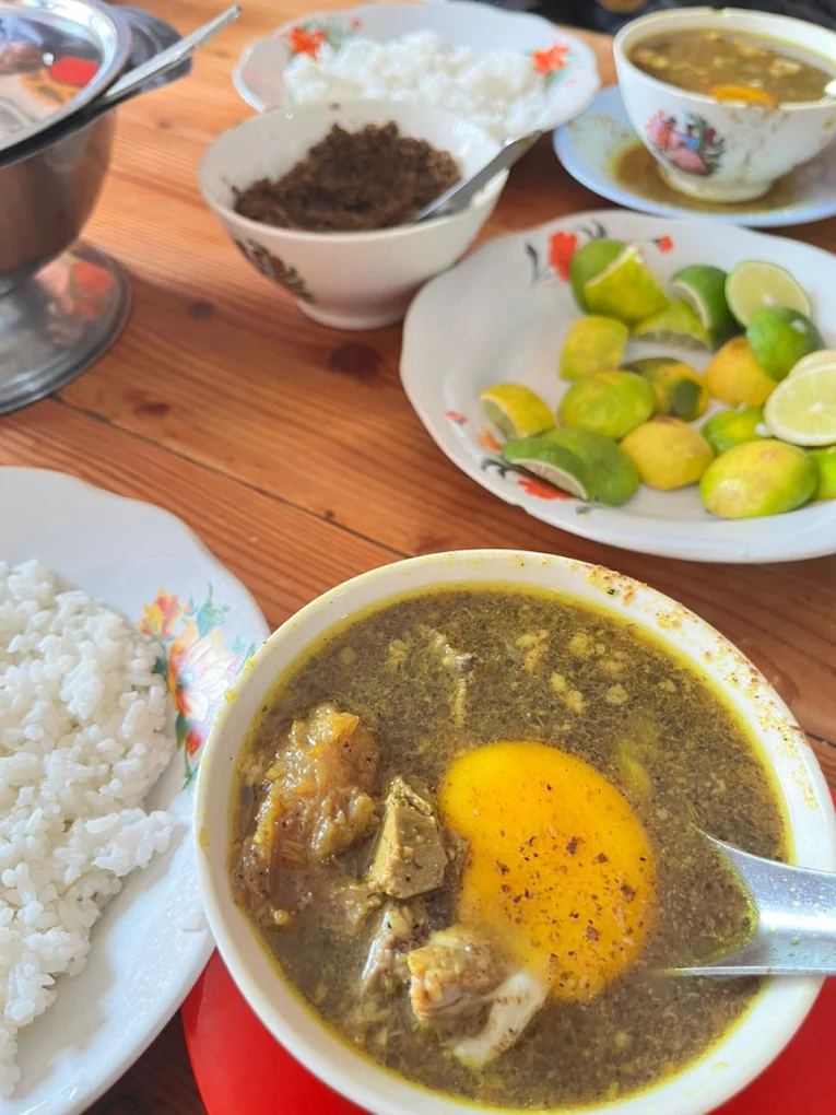 hipwee-Tempat bukber di Makassar Pallubasa Serigala Foto oleh Fadilla Ayessa
