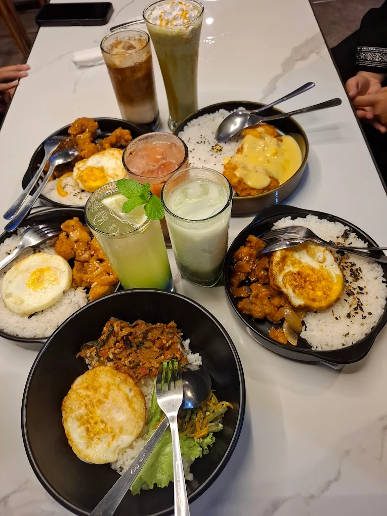 hipwee-Tempat bukber di Salatiga Scenery cafe & eatery