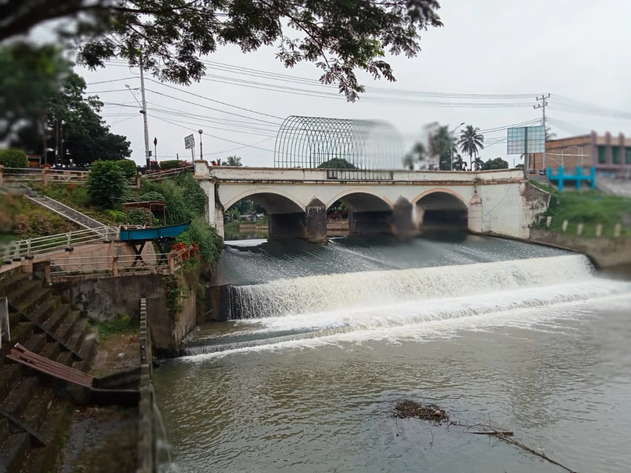 hipwee-Tempat wisata di Payakumbuh Jembatan Ratapan Ibu