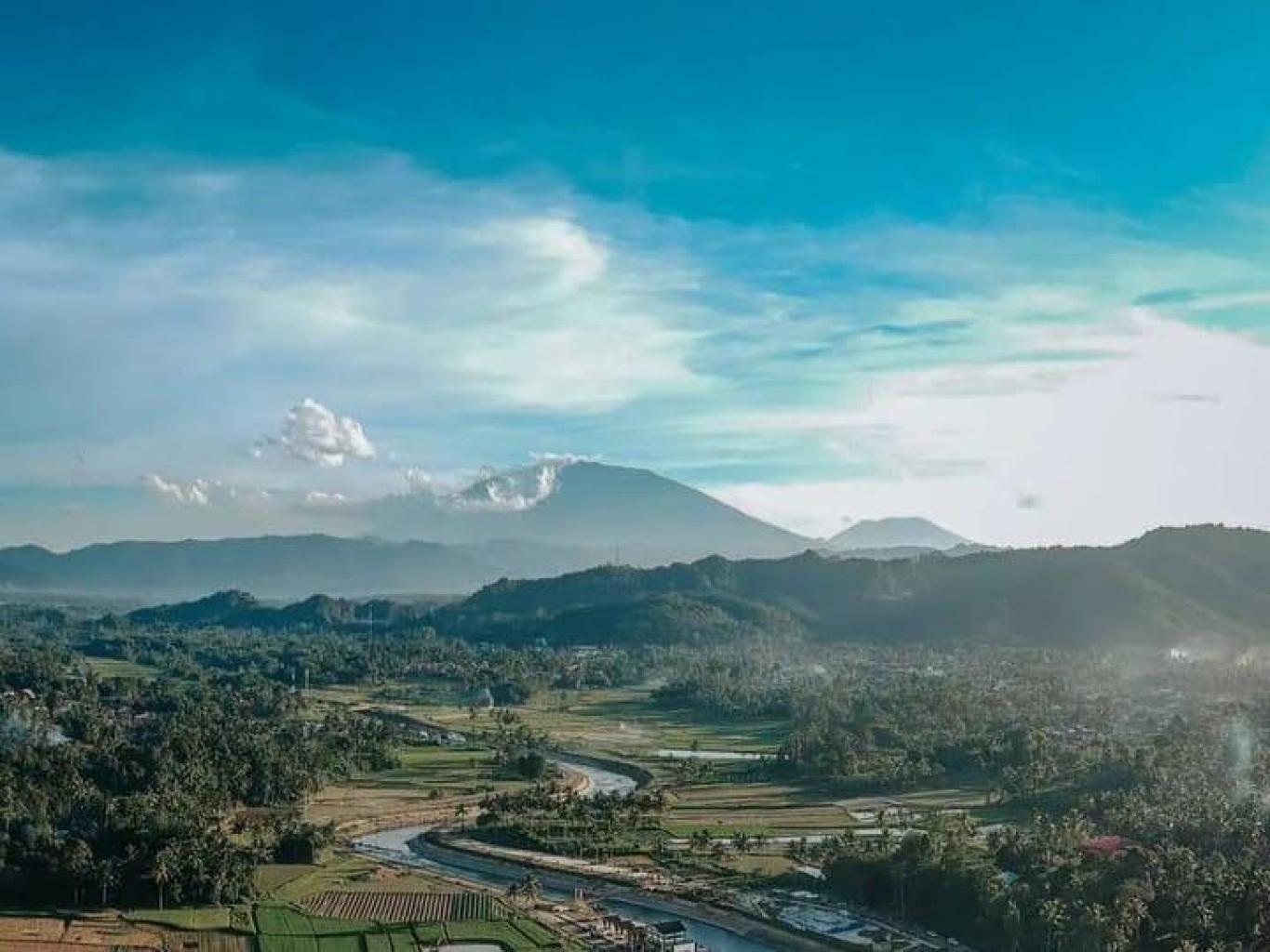 8 Tempat Wisata di Payakumbuh yang Bikin Betah 11 hipwee-Tempat wisata di Payakumbuh Taman Batang Agam