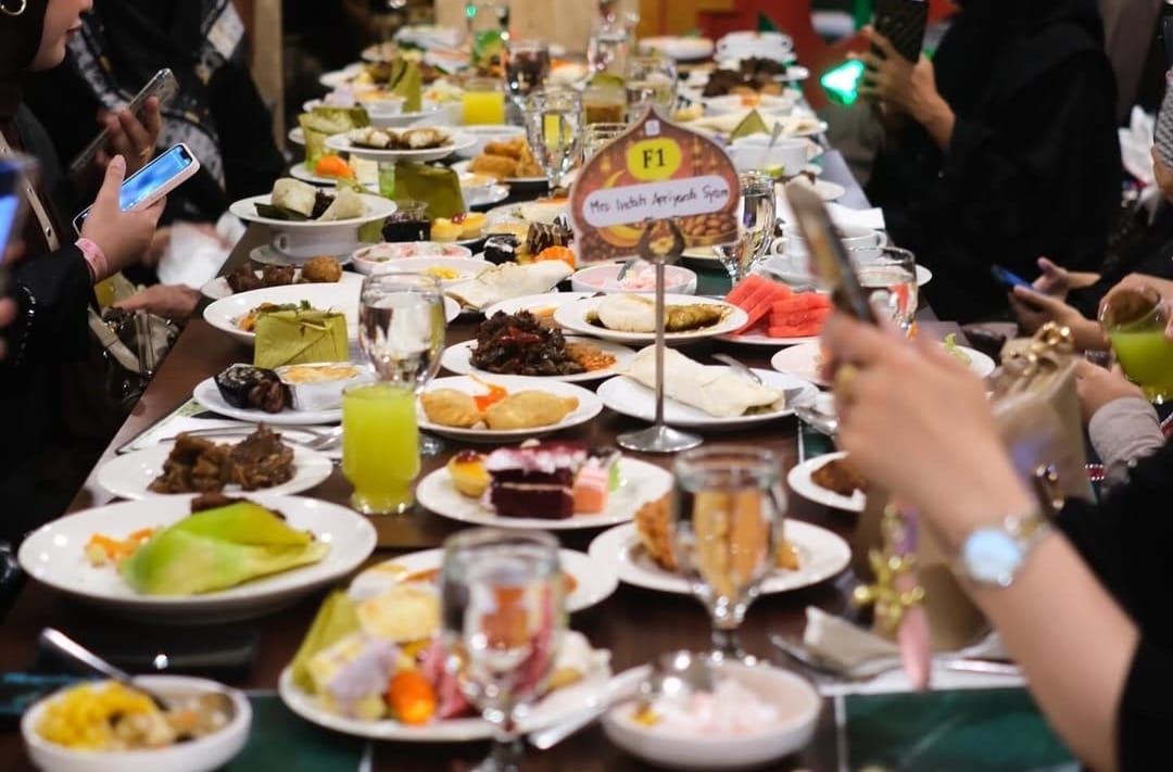 9 Tempat Bukber di Makassar yang Cocok Buat Rame-Rame 17 Tempat bukber di Makassar