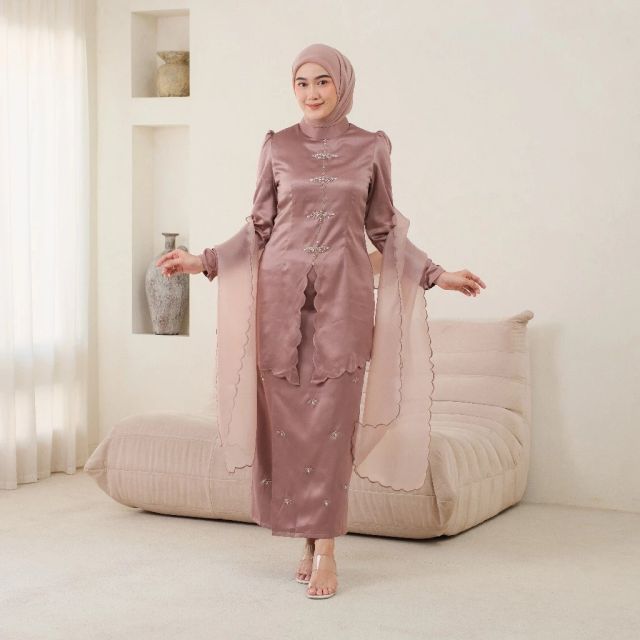 8 Baju Kurung Payet yang Bikin Kamu Jadi Pusat Perhatian di Setiap Acara 13
