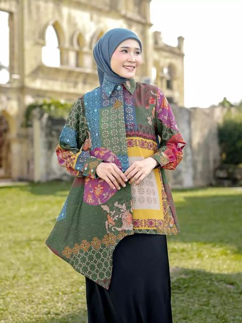 9 Tunik Lebaran yang Desain dan Bahannya Bagus Banget! 14
