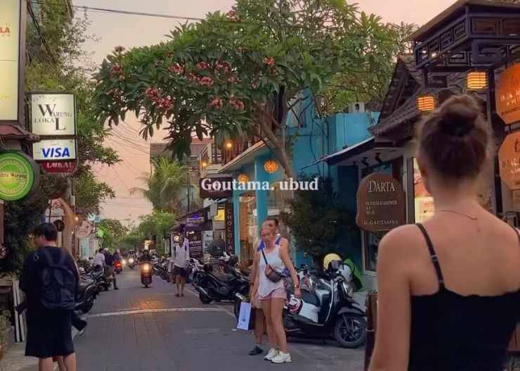 6 Tempat Wisata di Ubud Bali Paling Worth Visiting 11 jalan goutama ubud bali