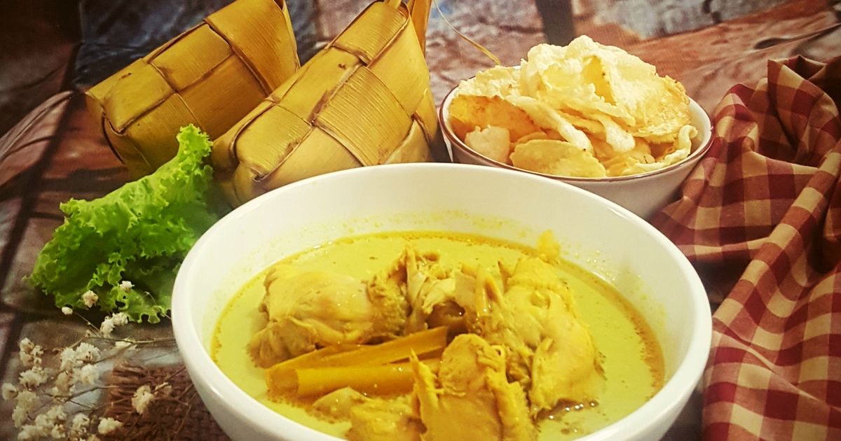 10 Menu Halal Bihalal yang Bikin Suasana Lebaran Makin Hangat 11 hipwee-menu halal-bihalal ketupat dan opor ayam