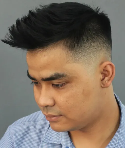 10 Gaya Rambut Pria Wajah Bulat yang Nggak Bikin Muka Makin Bulat 11 hipwee-13-modern-quiff-style-for-round-faced-men credit photo